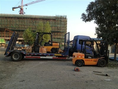 楊樹(shù)浦路高空吊裝與平?jīng)雎凡孳?chē)出租裝卸服務(wù)全解析